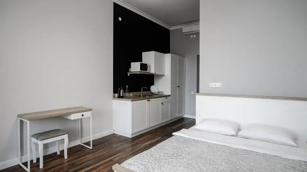 HOTEL10