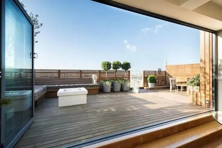 2 Bed Luxury apartment in Bayswater - amazing terrace views from 7th floor