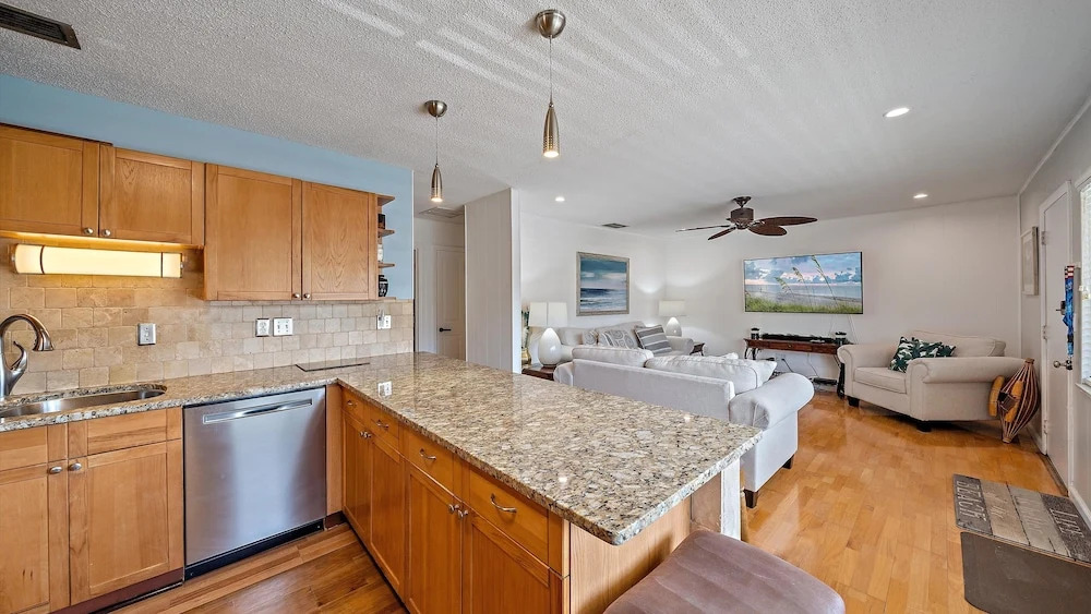 Siesta Sea Gem 2 Bedroom Condo by RedAwning