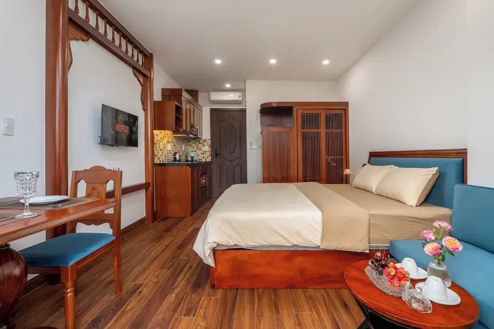 Evelyn Indochine Chic in Central Hanoi