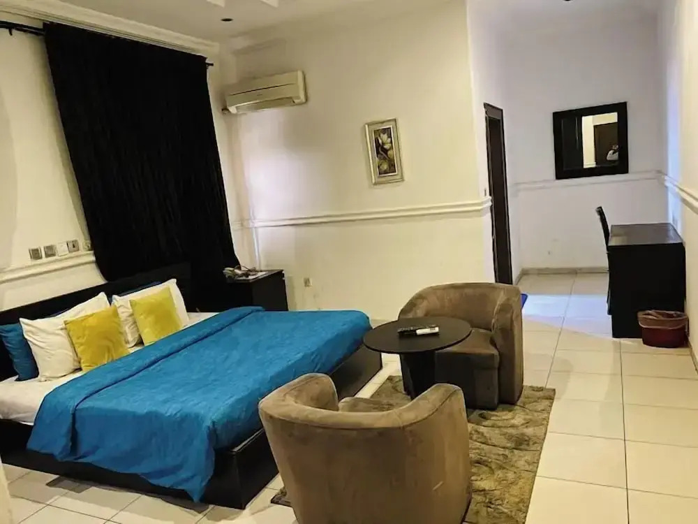 Davvy Hotel and Apartments
