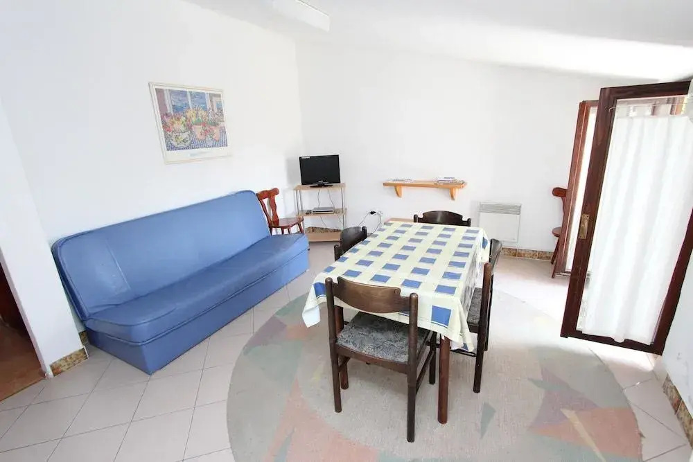 Apartments Lora