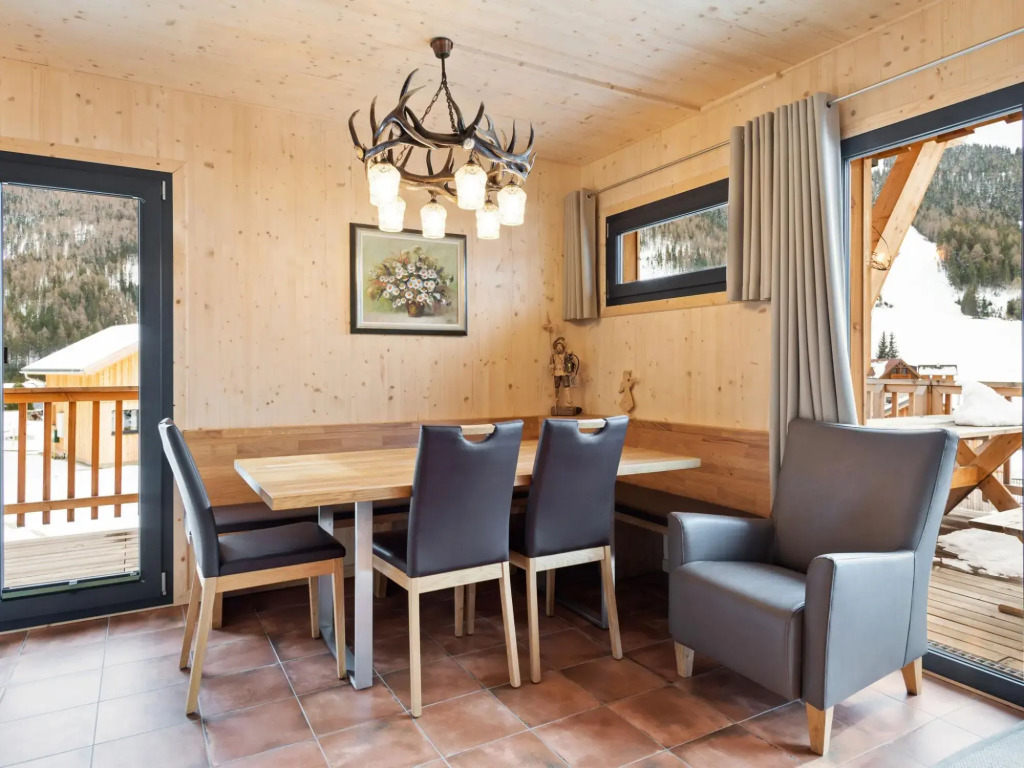 Deluxe Holiday Home in Hohentauern with Hot Tub