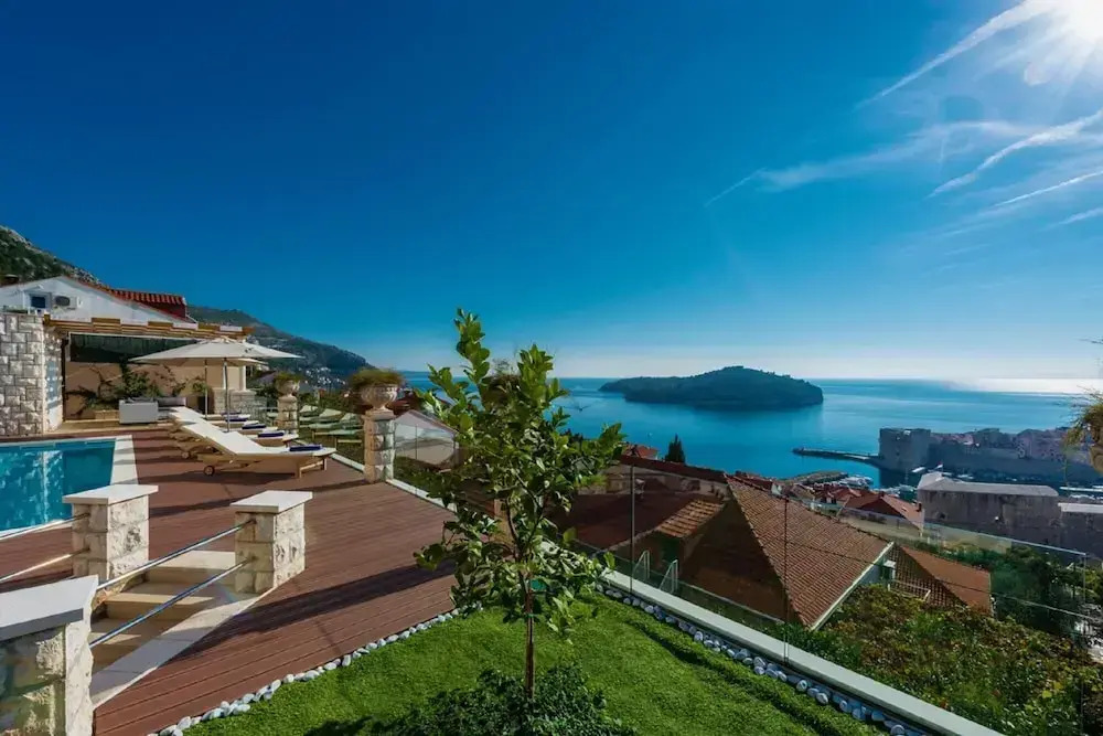Villa Vega - Three Bedroom Villa With Swimming Pool and Sea View ID Direct Booker 8441