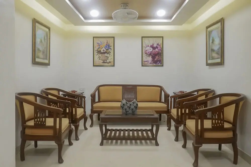 Itsy Hotel New Retreat Main Market Mahabaleshwar