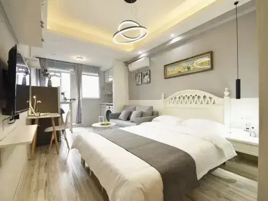 Chongqing Zhumo Apartment (Xinqiao Hospital West Station Branch)