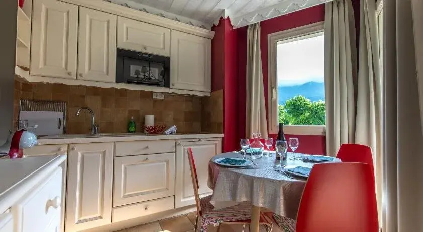 La Baie des Voiles 2 chambres 4 à 6 personnes au bord du lac plage privée