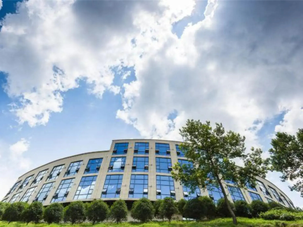 Maple Valley Cloud Hotel