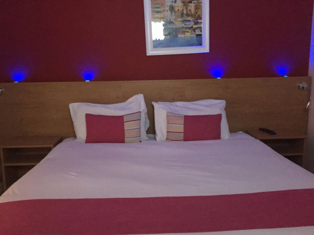 Ville Hotel