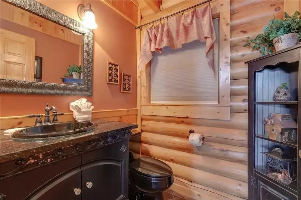 Lookout Lodge - Five Bedroom Cabin