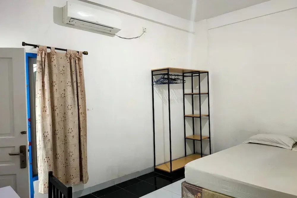 Hotel O Pondok Puti Sartika SyariahNearPasar Jumat Aluh Aluh