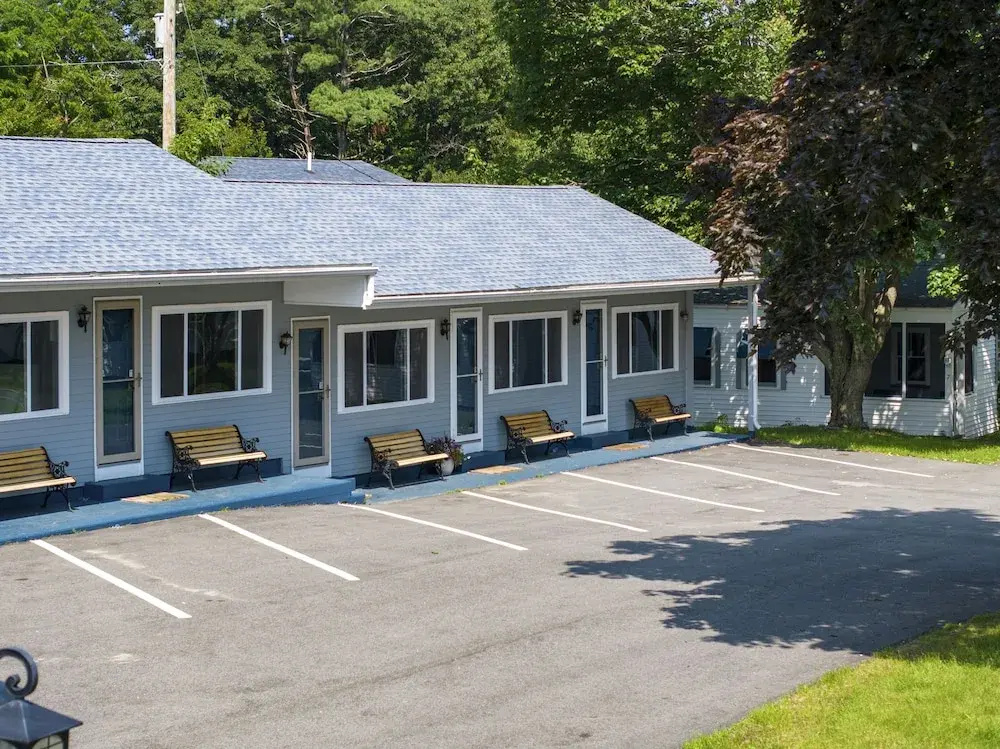 The Beaches Guestrooms and Cottages