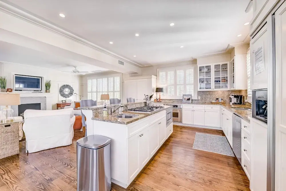 Beach Cottage With Private Pool & Spa, Ocean Views, & Shared Pool Access