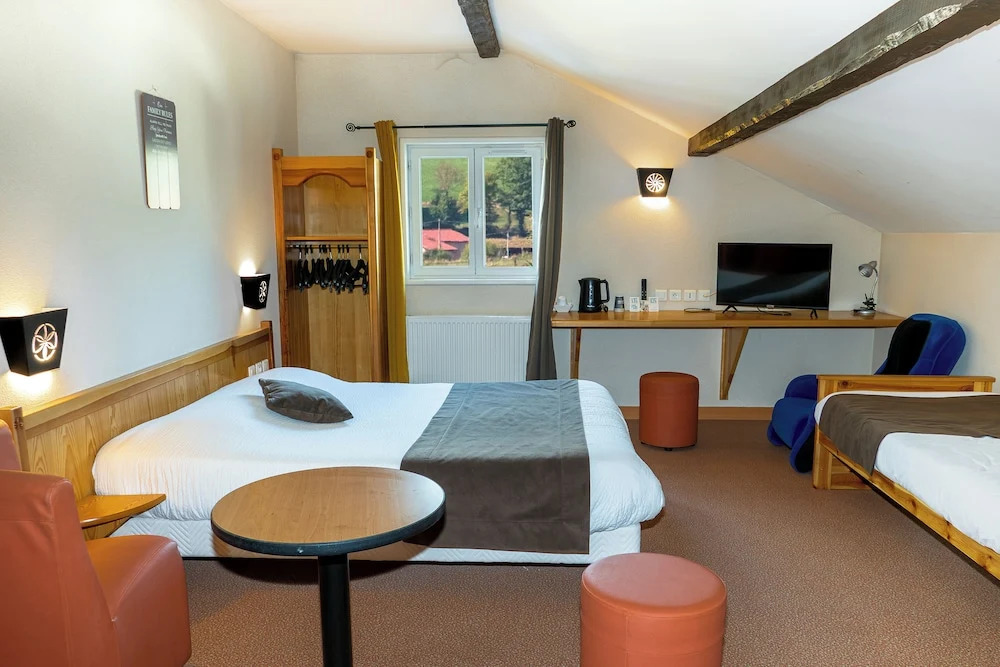 Logis Hotel Restaurant Auberge Les Rives de lArzon