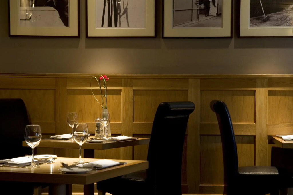 Western House Hotel At Ayr Racecourse