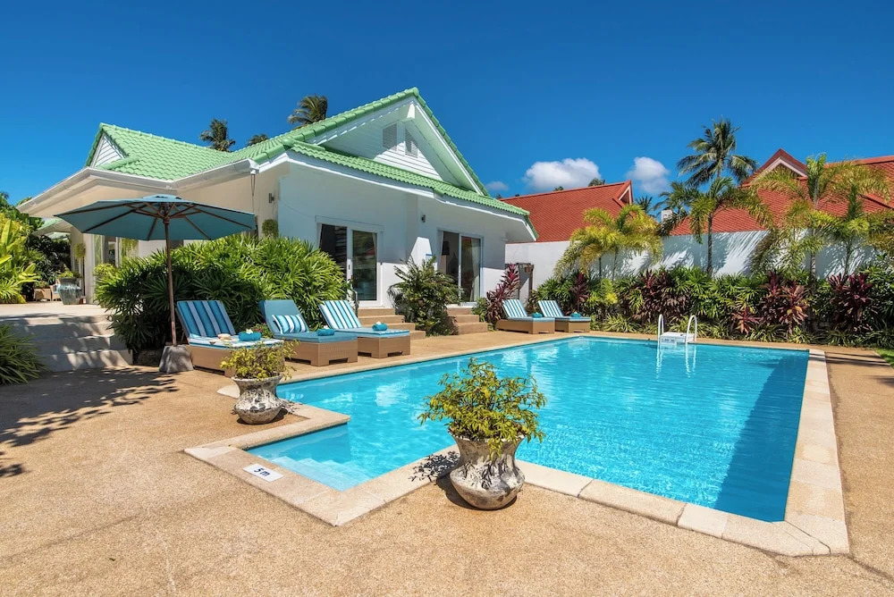 Beachfront 3 Bedroom Villa