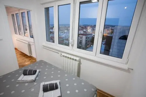 White Lux apartment