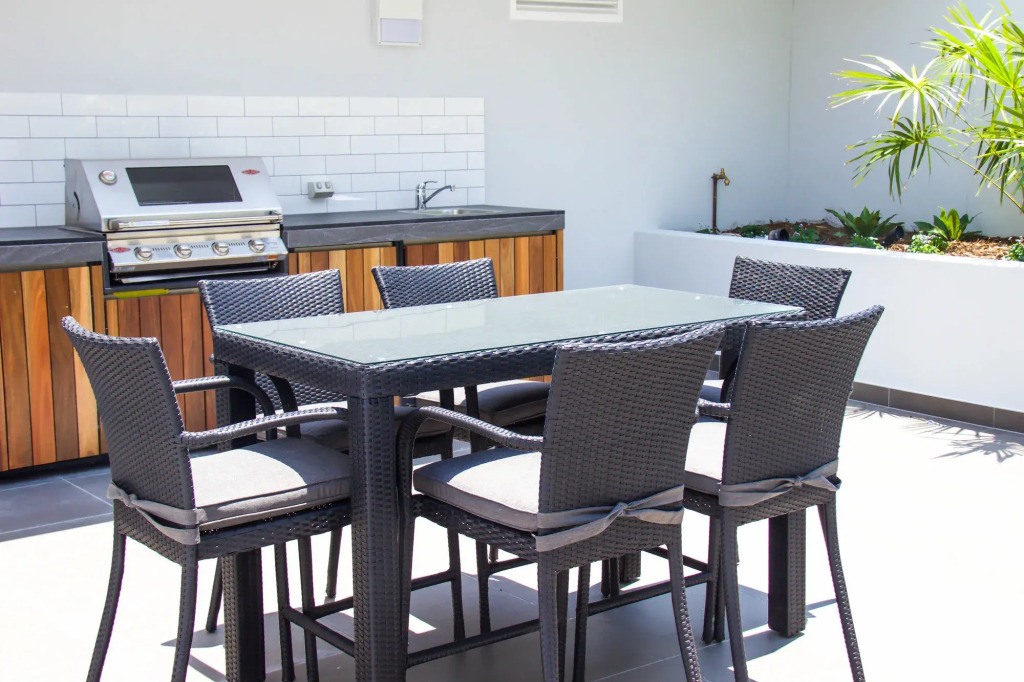 Synergy Broadbeach - Official