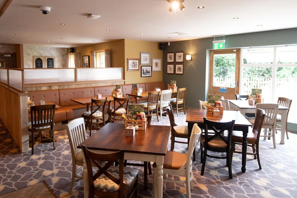 Paisley Pear, Brackley by Marstons Inns