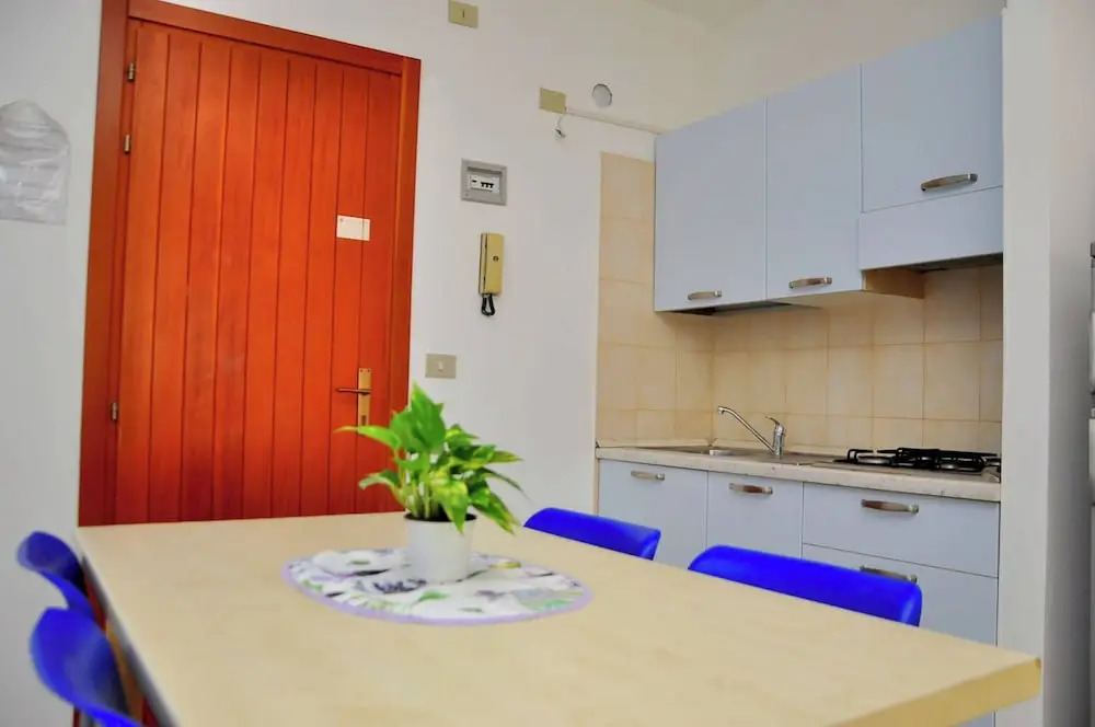 Bright and Functional Flat With Seaview Balcony