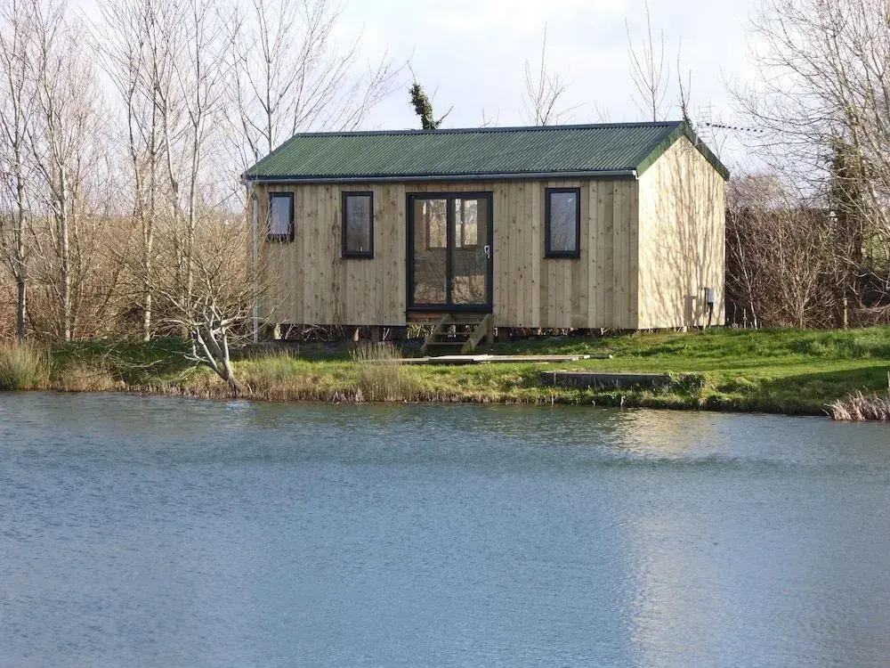 Lynstone Lakes
