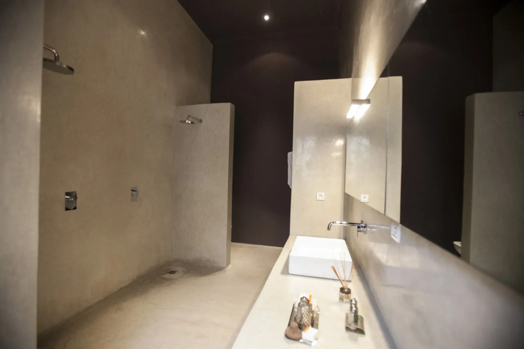 Riad K