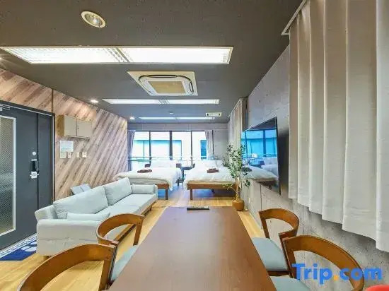 4 min walk to Shinbashi Station, Ginza, Imperial Palace, Tokyo Tower / Max6