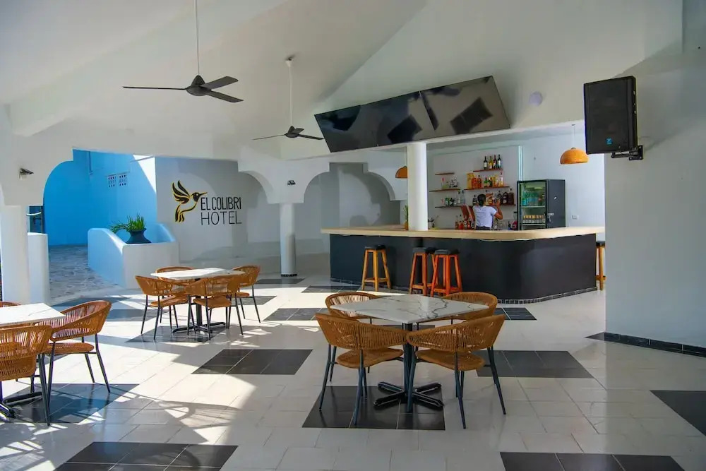 El Colibri Hotel
