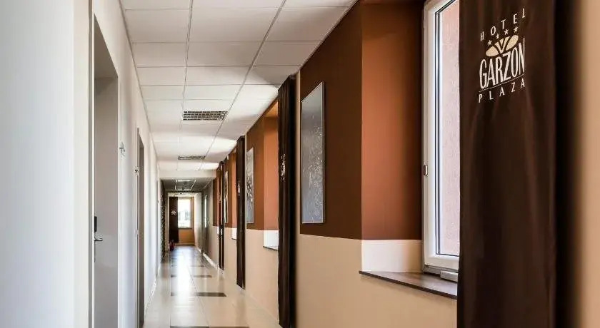 Hotel Garzon Plaza