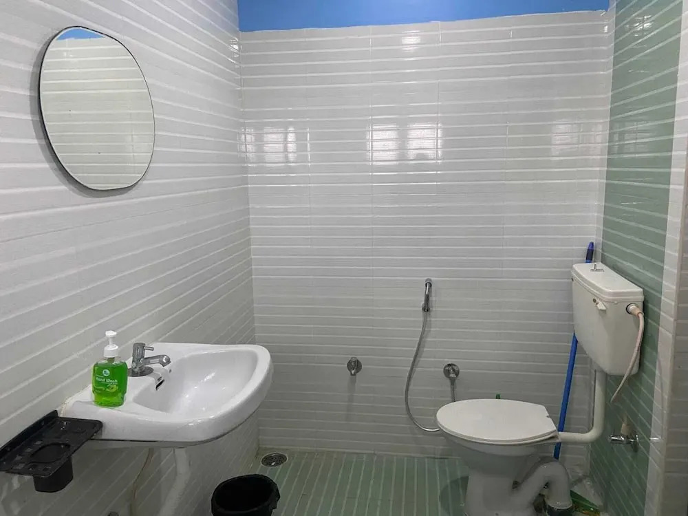 Tirupati Homestay- PRIDE Free Breakfast - Premium 3BHK AC - Flyover to Alipiri gate - WiFi - Android TV - Ragunatha Resorts - Easy access to visit all Temples