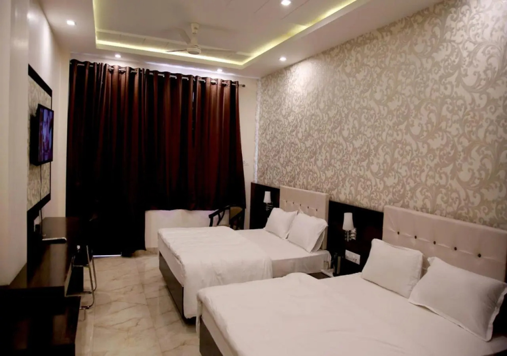 Hotel Khatana Palace