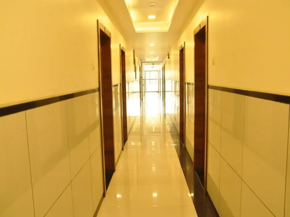 OYO 2647 Hotel Sai Shubham