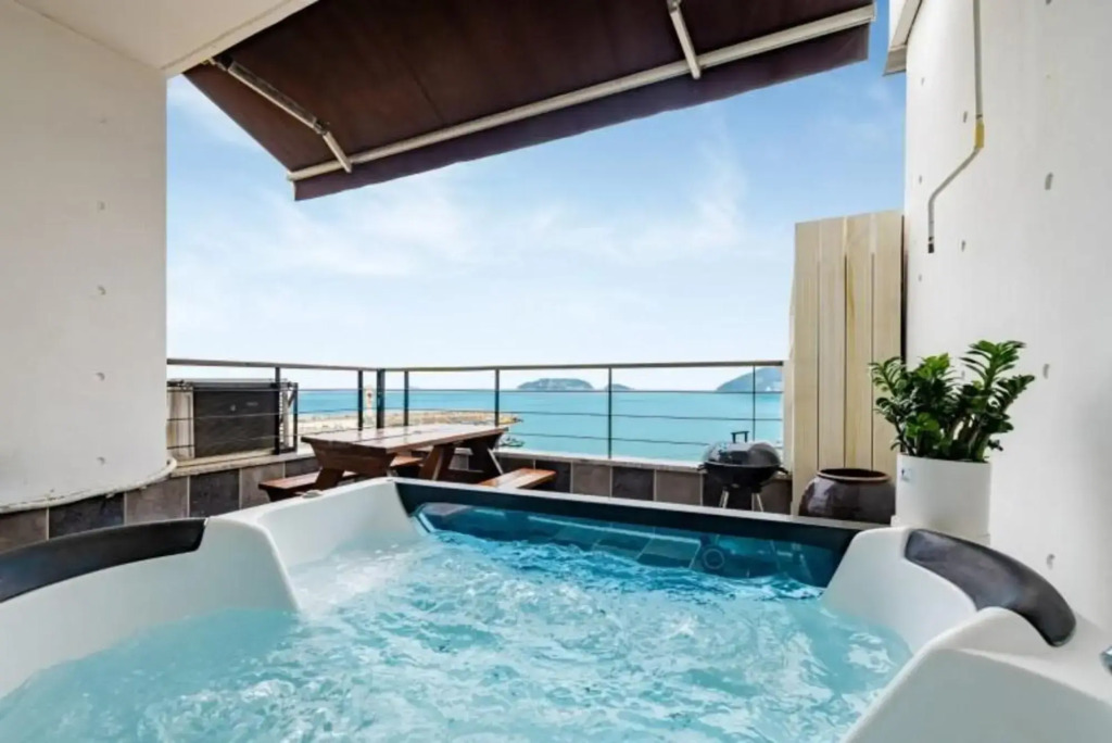 Geoje Island the Climb Spa Pension