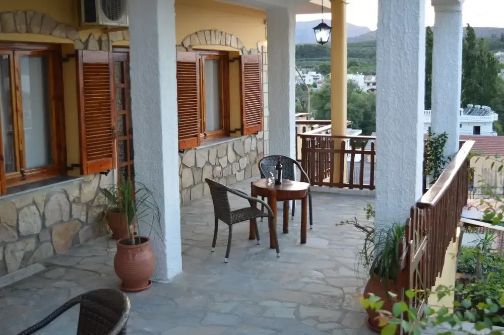 Sofia Studios & Apartments