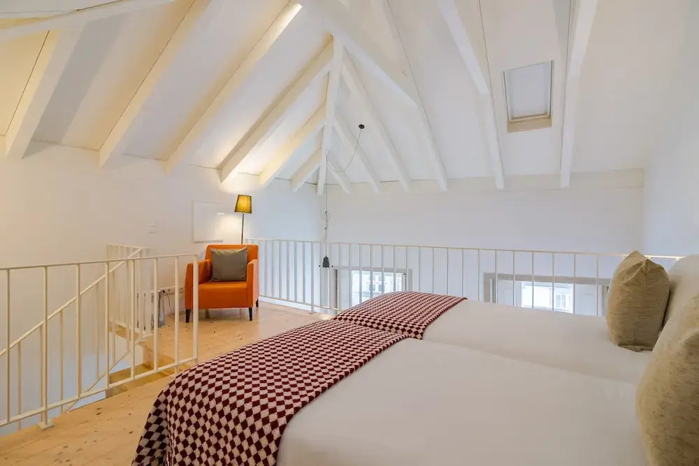 Charming Porto Apartment in Prime Location