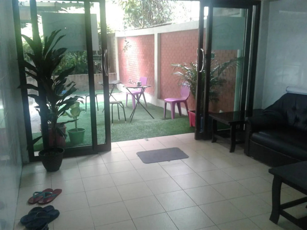 Yaya Guesthouse - Hostel