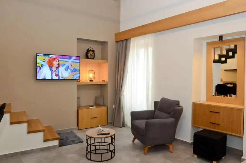 Roloi suites