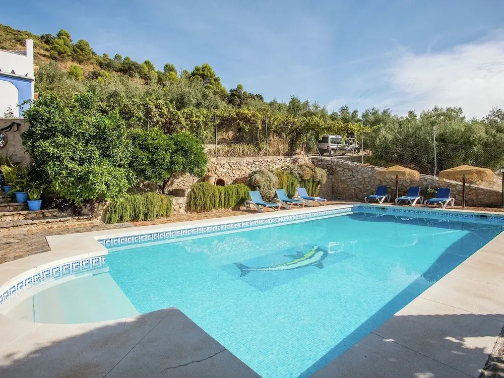 Comfortable Mansion in Rute with Hot Tub
