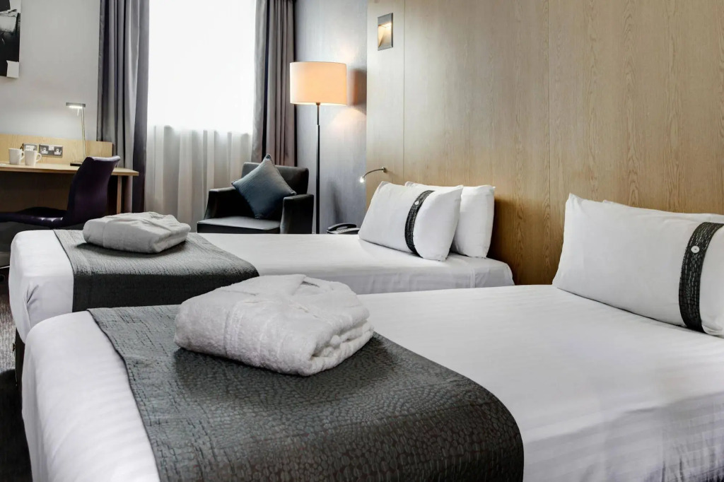 Holiday Inn London Luton Airport by IHG