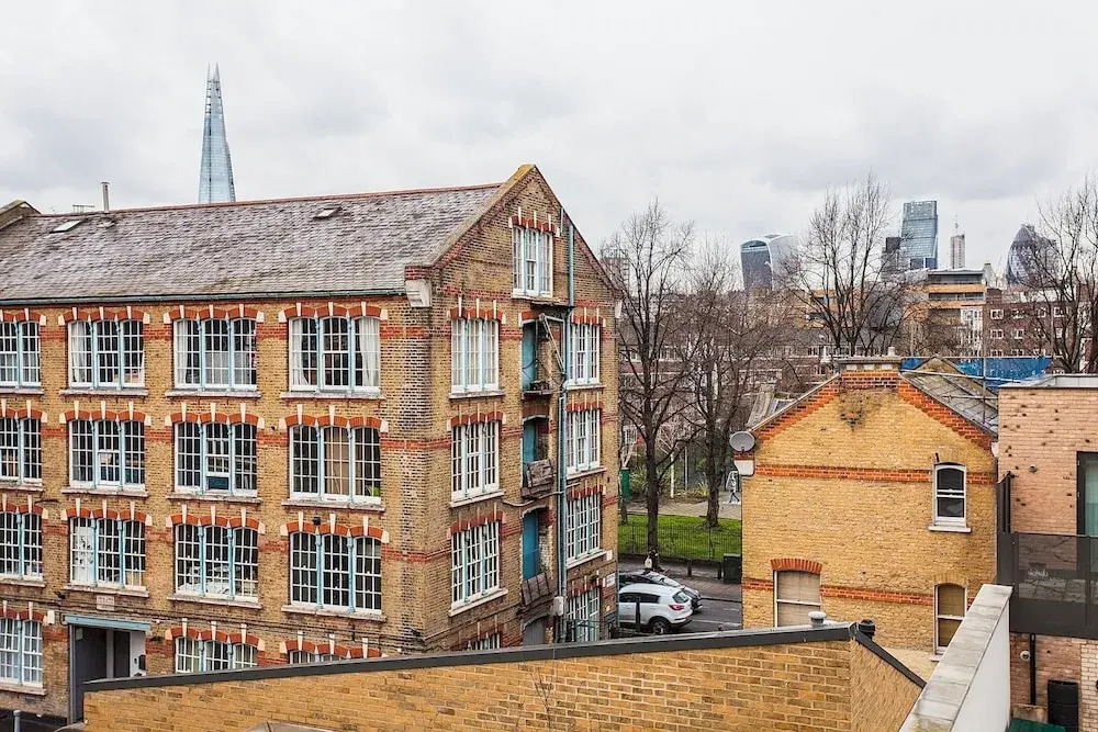 1 Bedroom Flat With Roof Terrace in Central London
