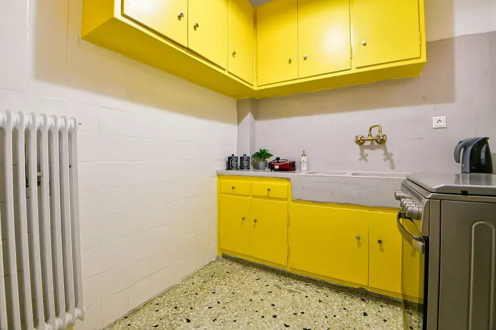 Athenian sunny apartment