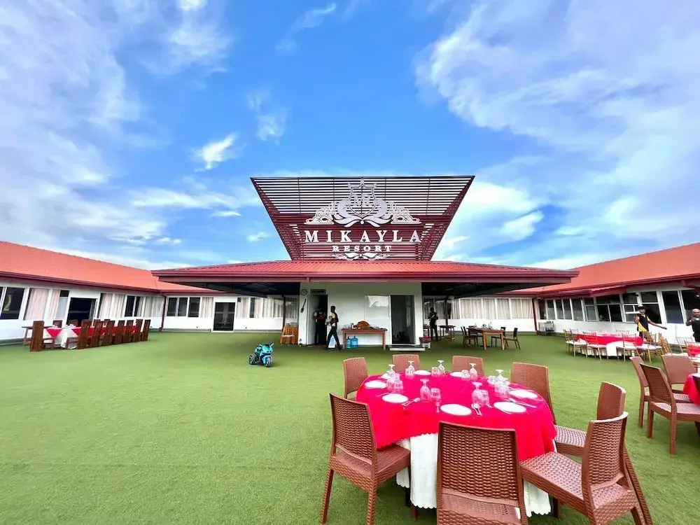 Mikayla Resort