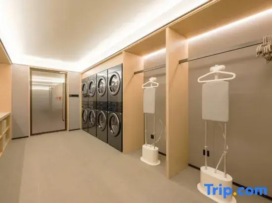 JI Hotel (Nanning Chaoyang Square Sanjie Liangxiang)