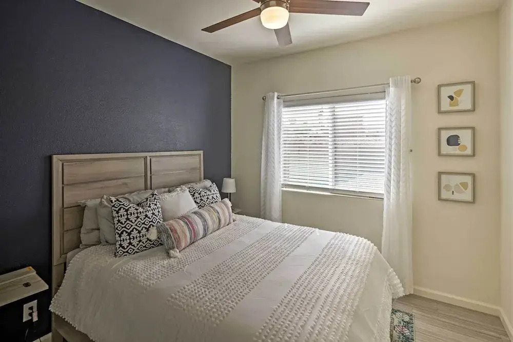 Lake Havasu City Home w/ Fire Pit ~ 2 Mi to Lake!