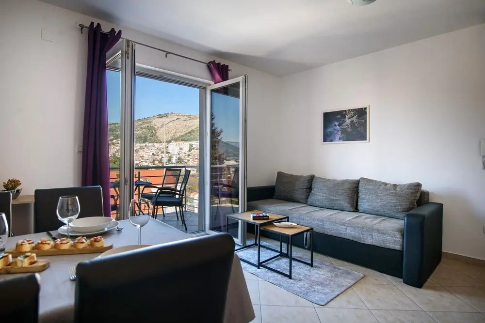 California Apartments 2