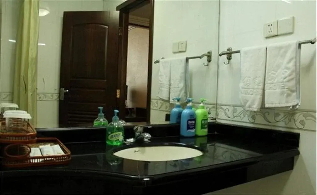 Qufu Yinshi Hotel