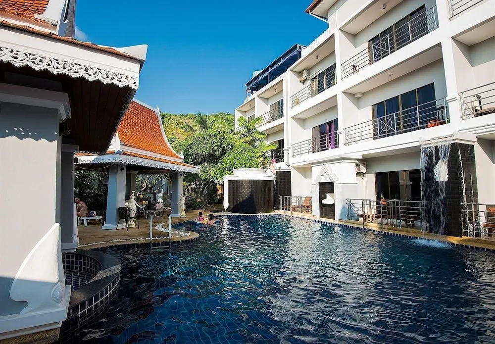 Sharaya Karon Resort