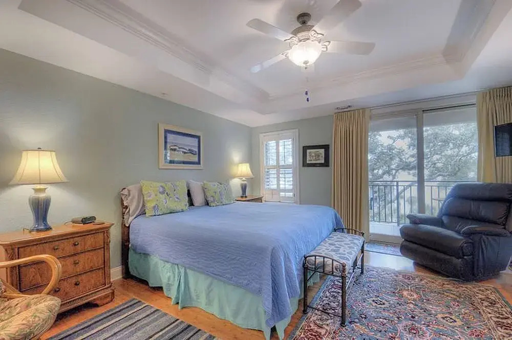 760 Ocean Boulevard #404 by Hodnett Cooper