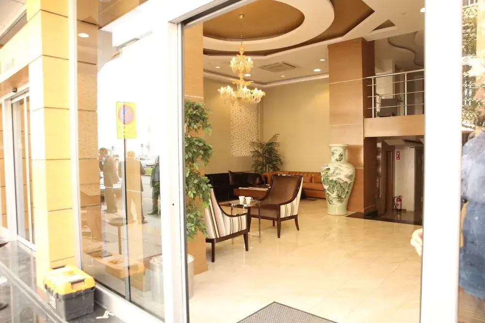 Way Hotel