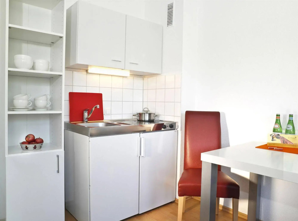 Frederics Serviced Apartments - Dantestr